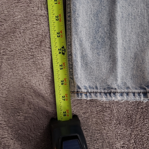 Hidden Distressed Jeans - Picture 5 of 7